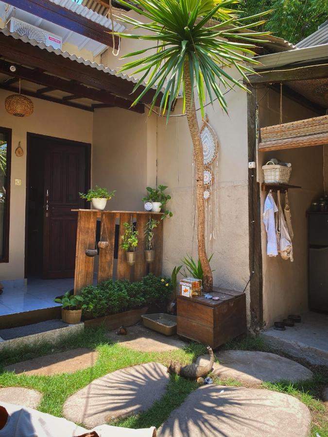 Jimador'S Homestay Gili Trawangan Exterior photo